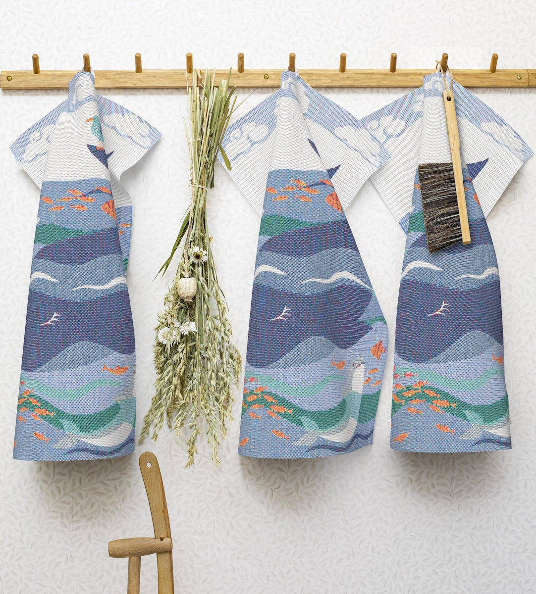 Ekelund-whale-tea-towel-35x50