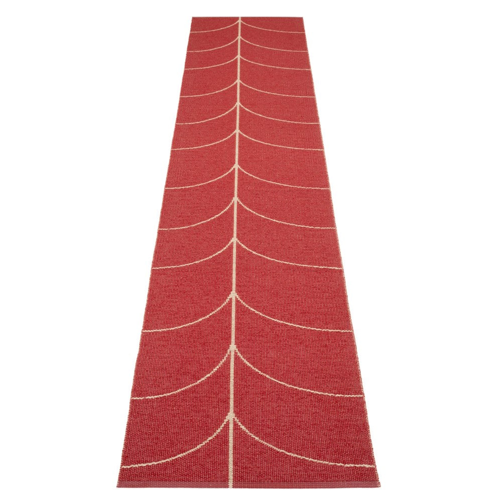 Pappelina Rug Leif Berry 70x360