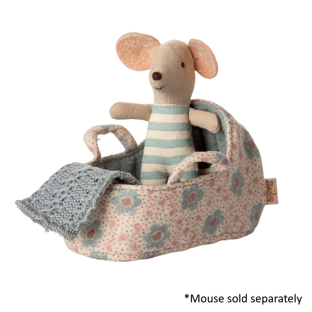 Maileg Carry Cot Baby Mouse Blue