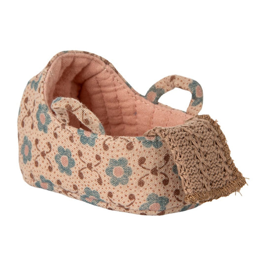 Maileg Carry Cot Baby Mouse Rose