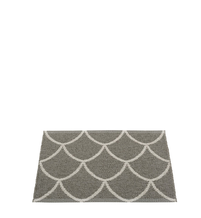 Pappelina-kotte-rug-charcoal70x50
