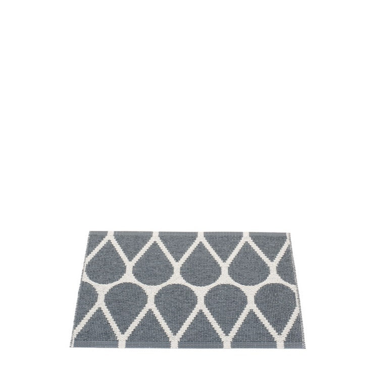 Pappelina-otis-rug-granit180x275