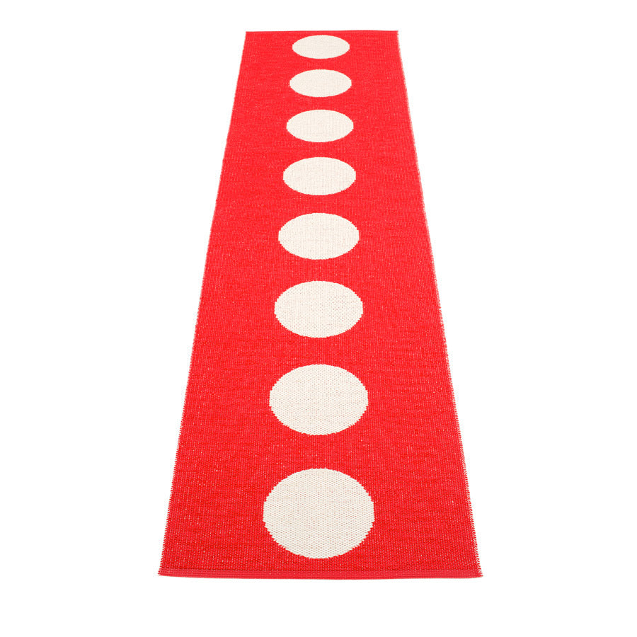 Pappelina-vera-rug-red70x90