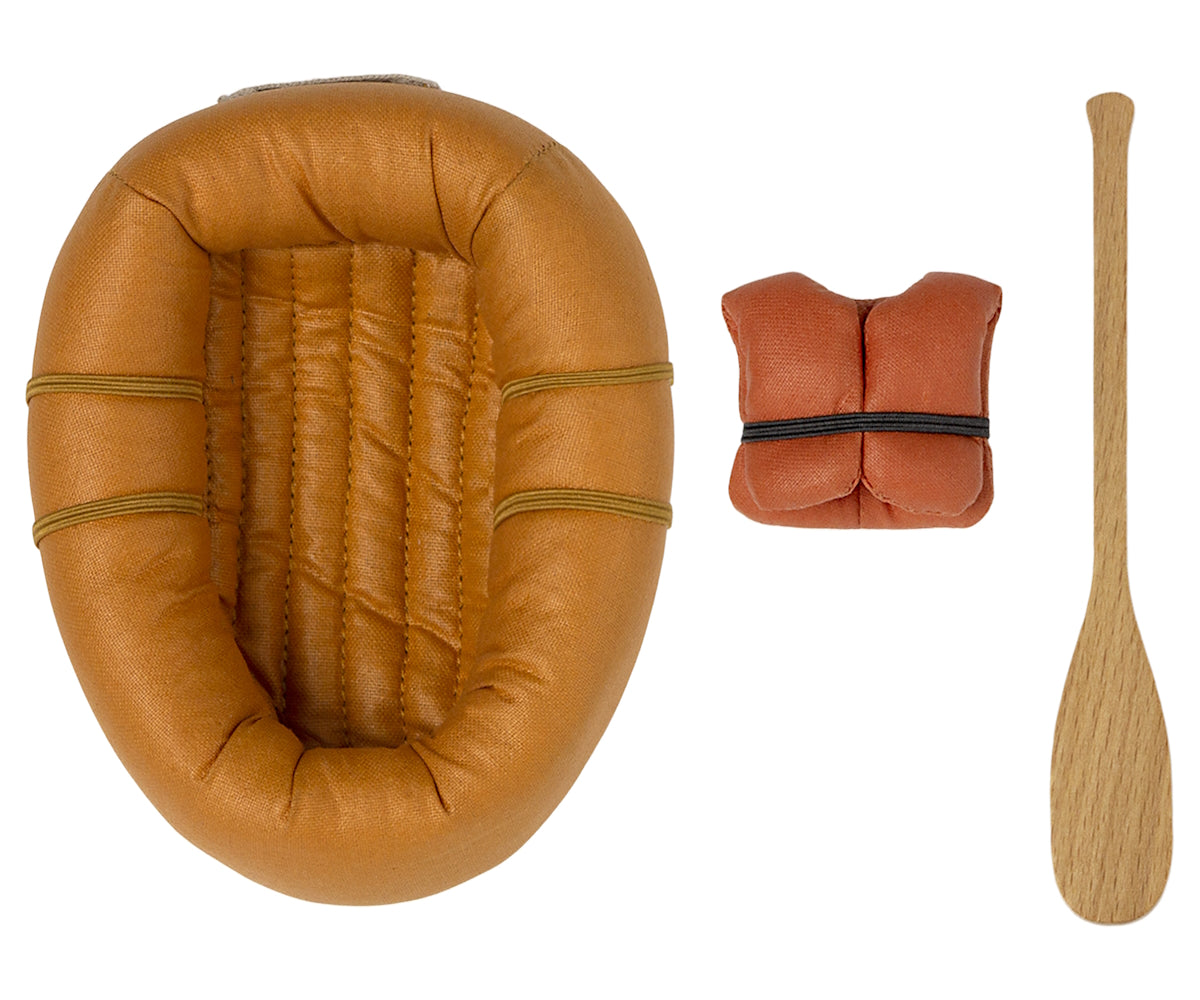 maileg-rubber-boat-mouse-2024