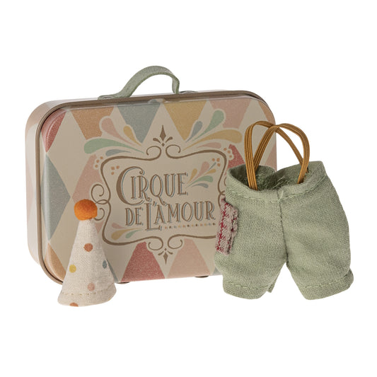 maileg-clown-clothes-in-suitcase-little-brother