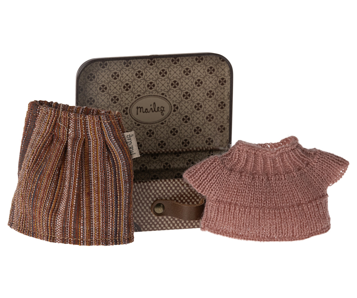 Maileg Knitted Blouse & Skirt in Suitcase Grandma Mouse