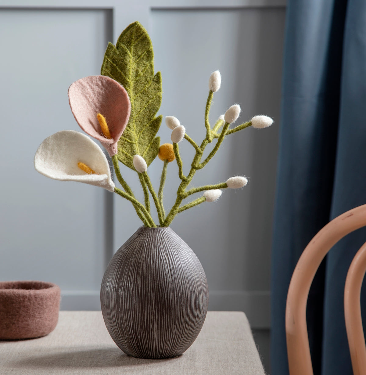 Gry&Sif-branch-with-long-white-bells