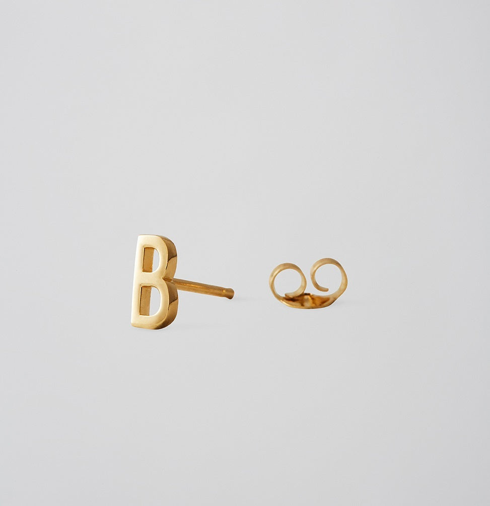 Earring Stud Gold A-Z