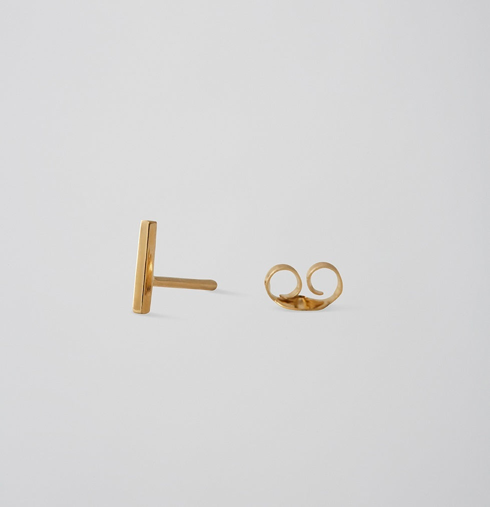 Earring Stud Gold A-Z