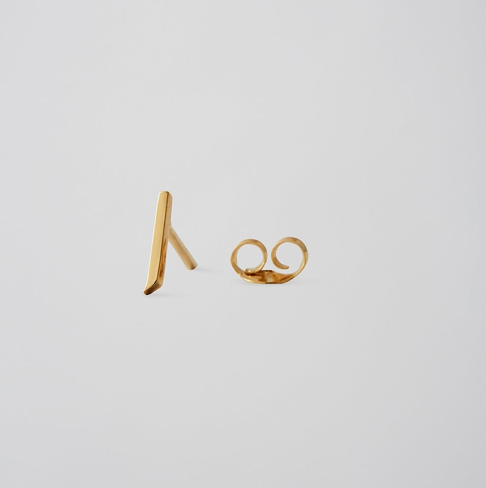 Earring Stud Gold A-Z