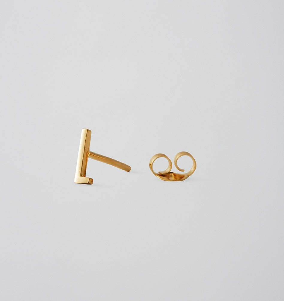 Earring Stud Gold A-Z