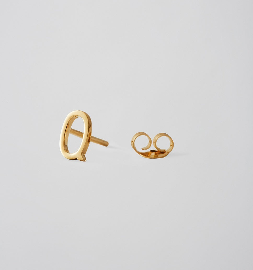 Earring Stud Gold A-Z