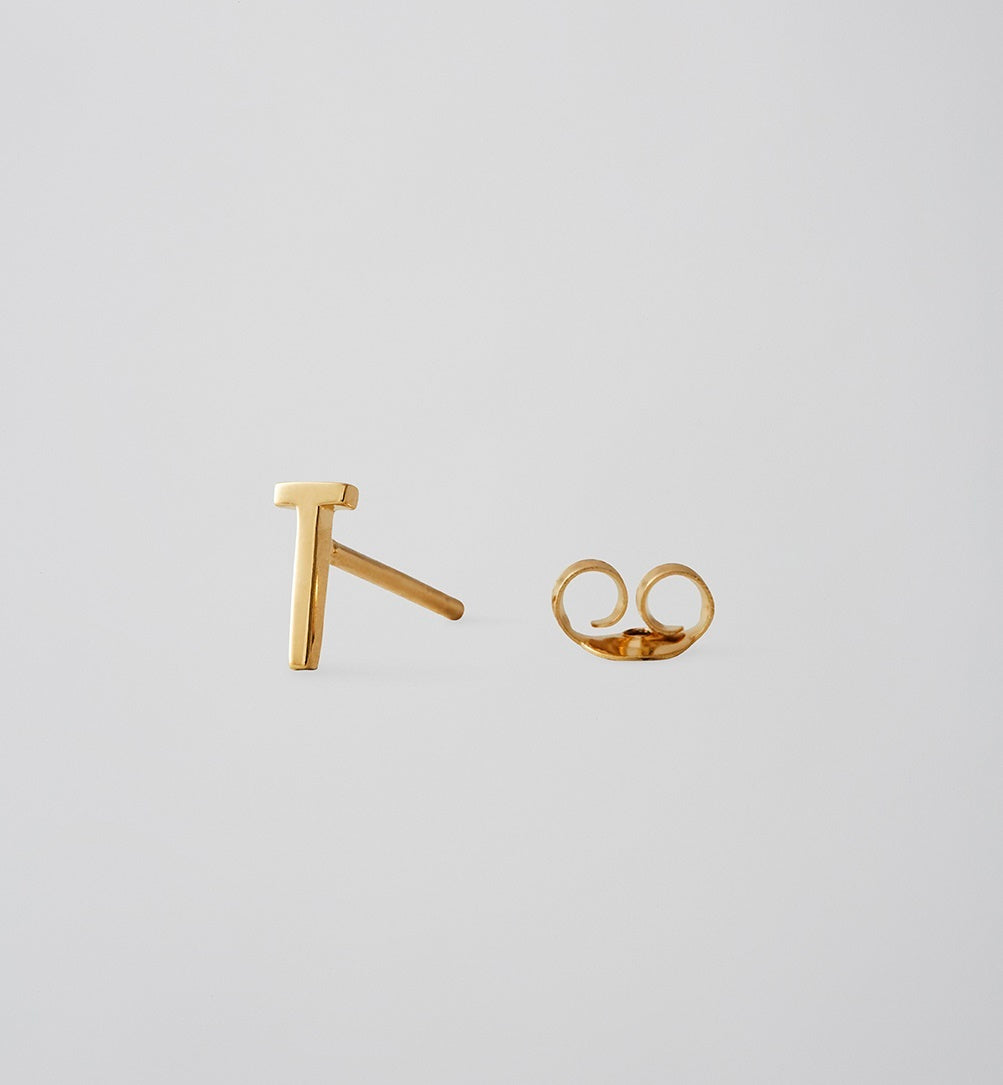 Earring Stud Gold A-Z