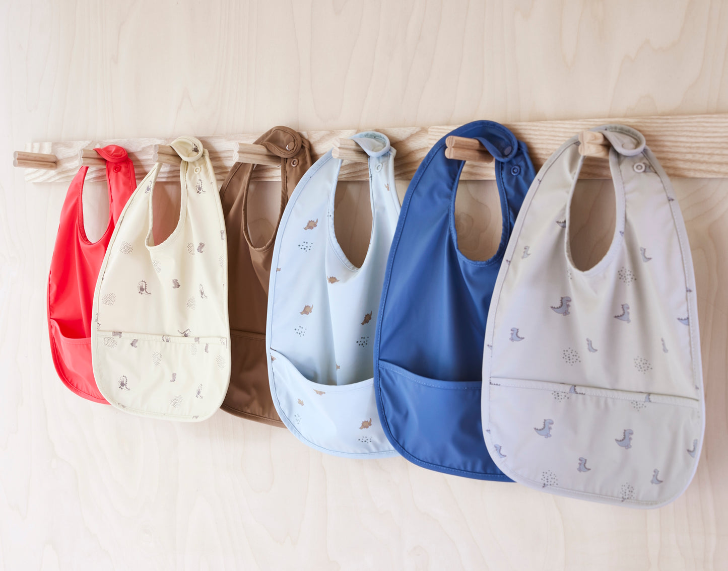 OYOY-dino-bib-2pk-butter-cherry