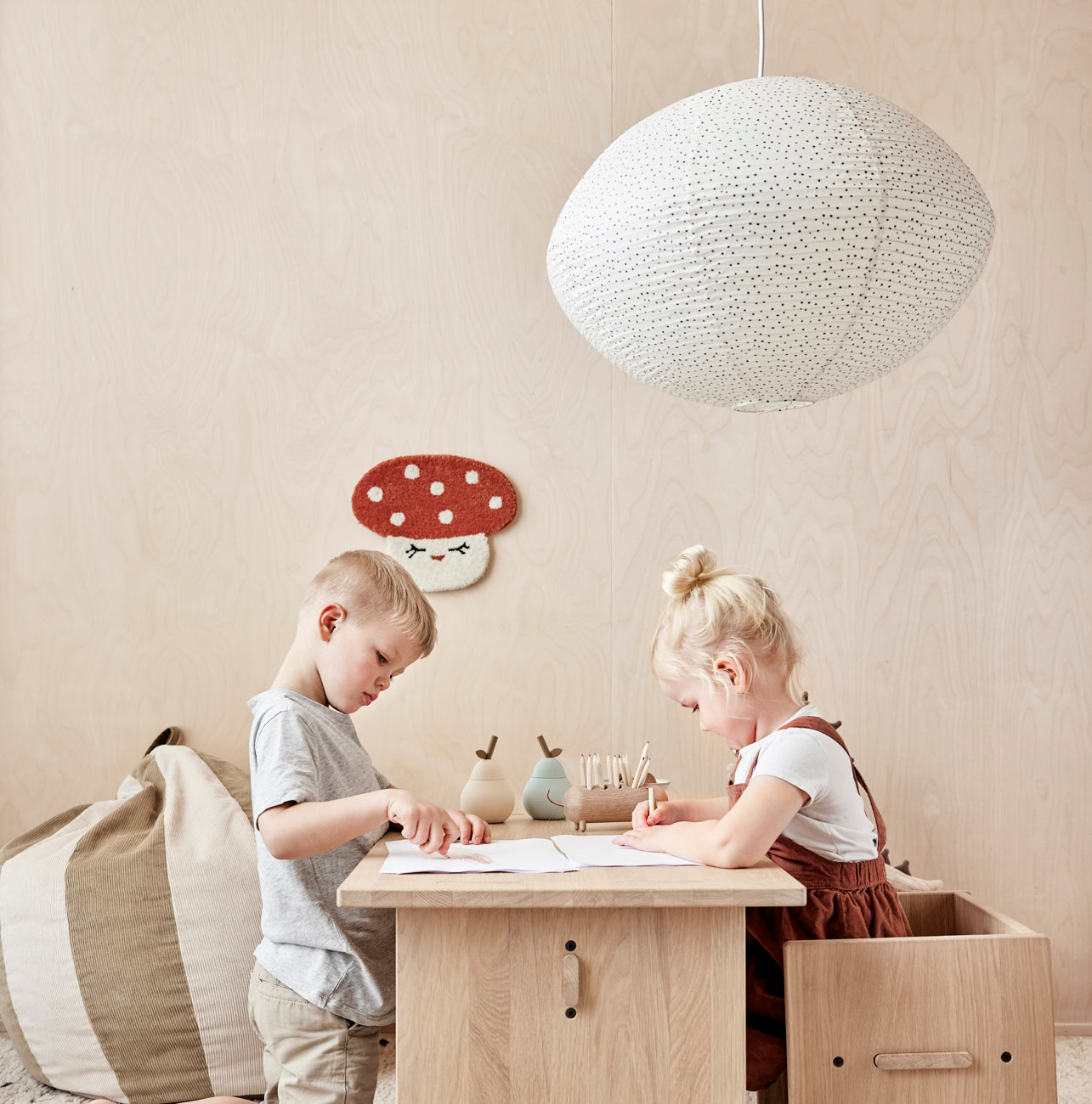 OYOY-moyo-paper-shade-large-white-black