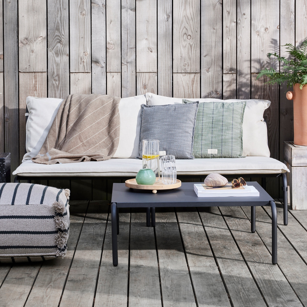 OYOY-outdoor-kyoto-cushion-square-olive