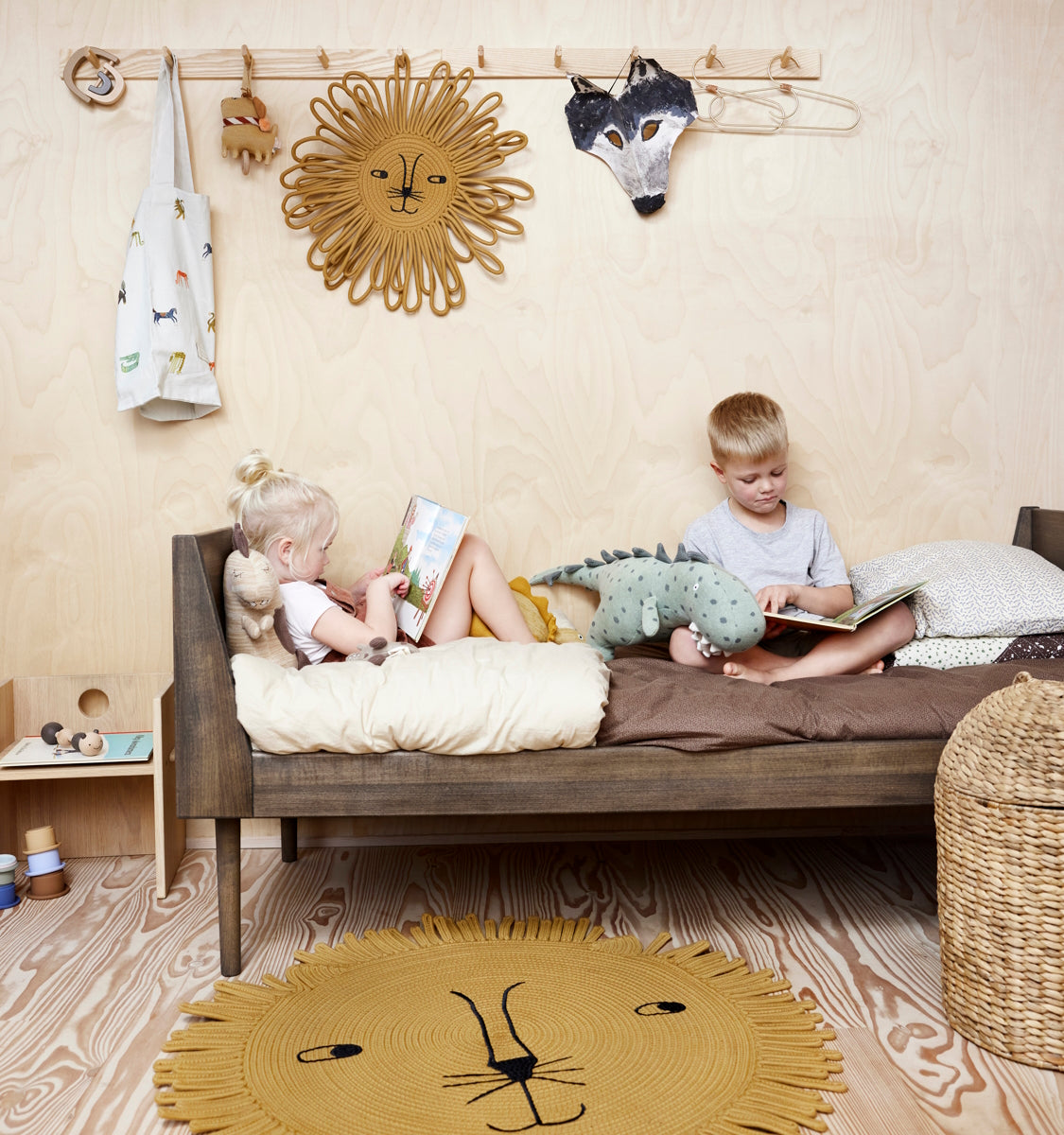 OYOY-mara-lion-wallhanger