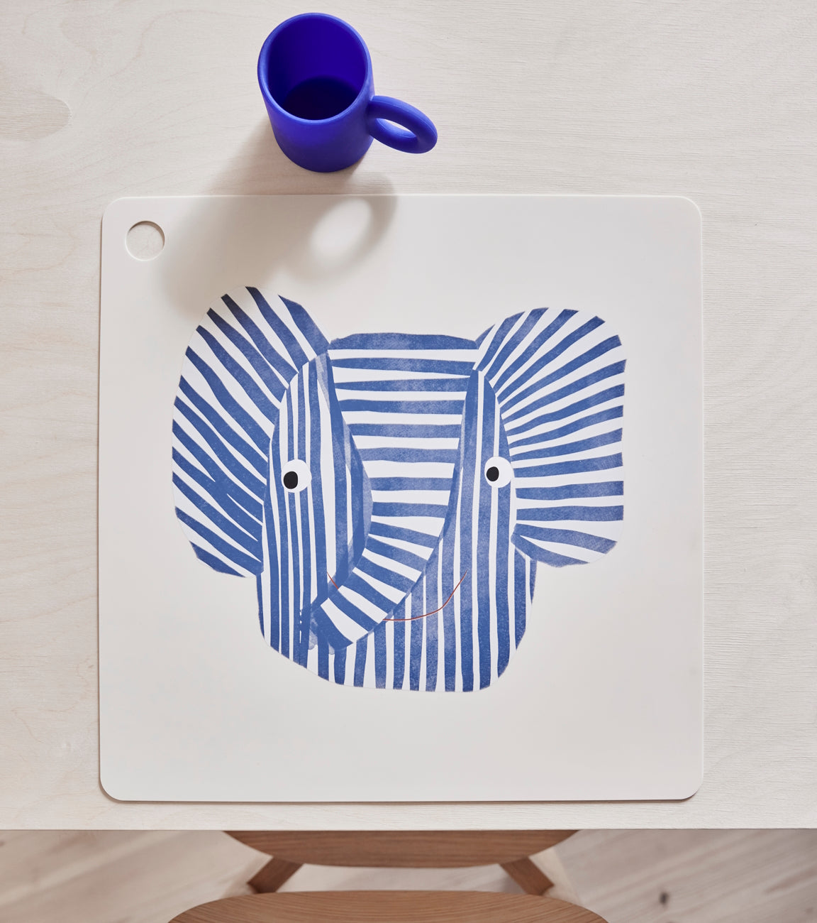 OYOY-placemat-erik-elephant