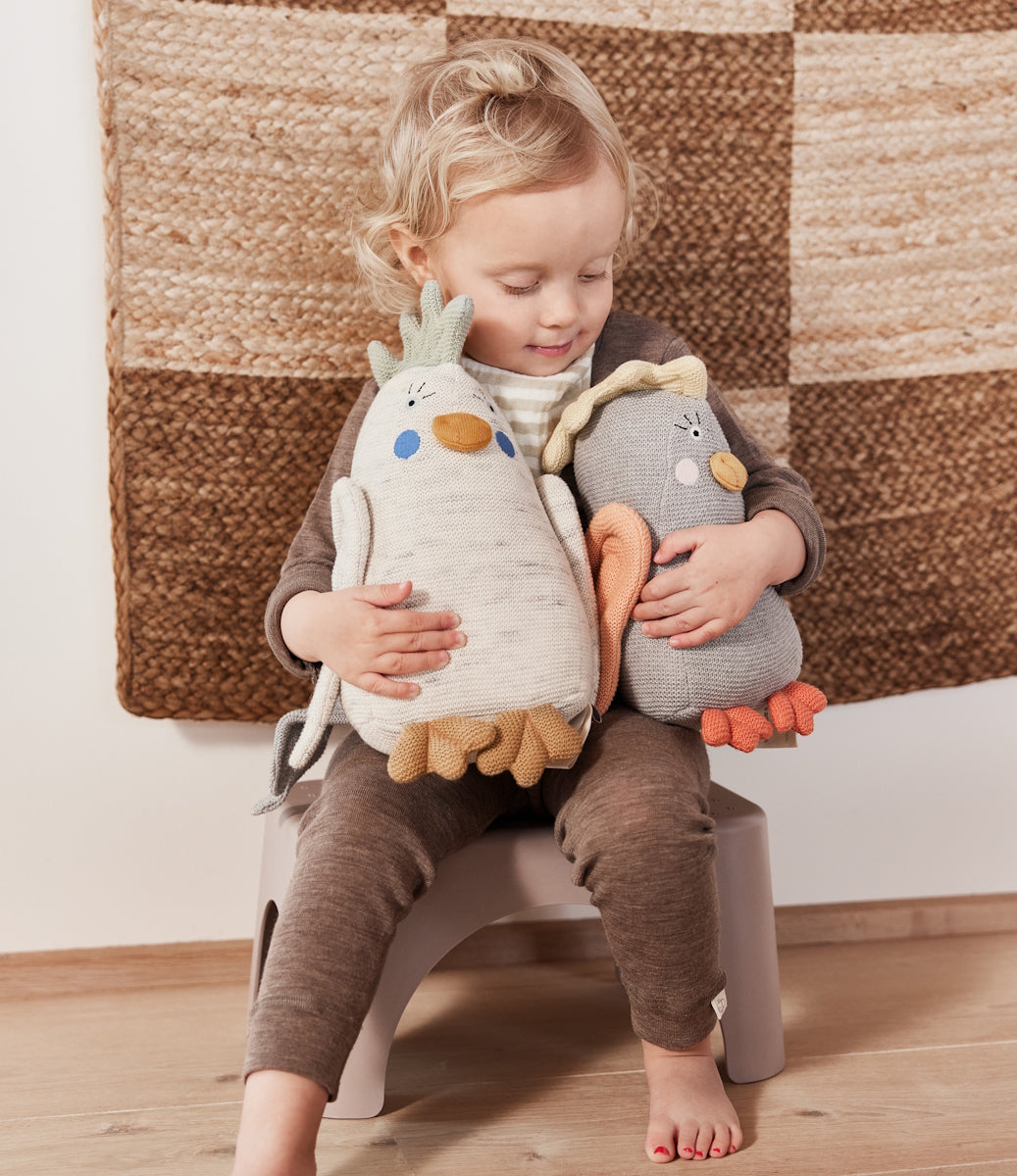 OYOY-kaja-parakeet-soft-toy