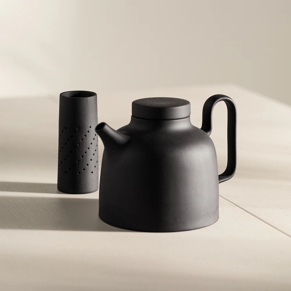 Design House Stockholm Sands Secret Tea Pot Black