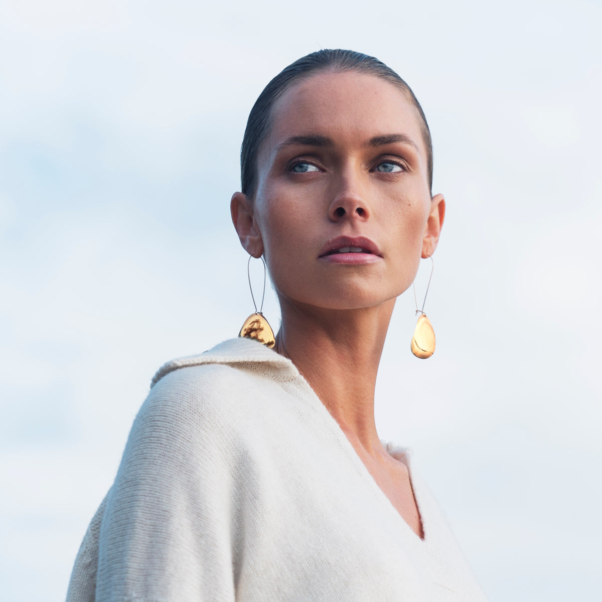 EfvaAttling-rose-petal-earrings-gold