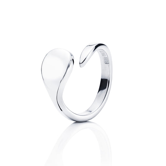 EfvaAttling-tears-ring16.5mm