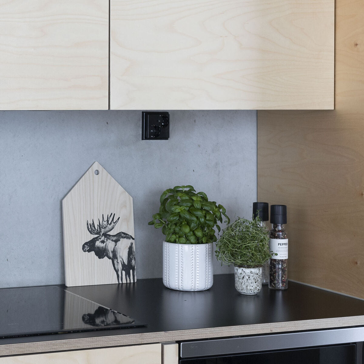 miiko-moose-cutting-board