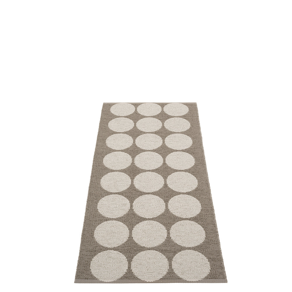 Pappelina-hugo-rug-walnut180x260