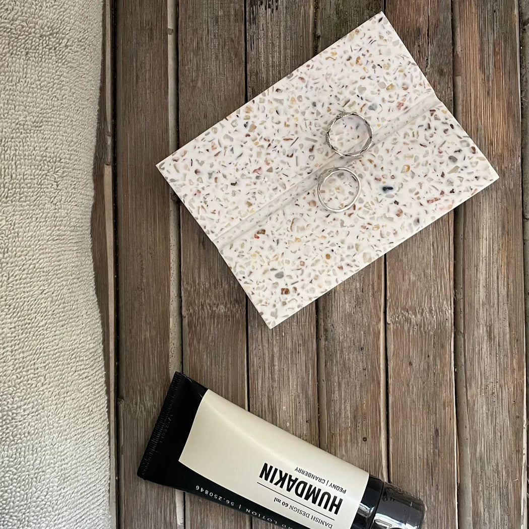 humdakin-terrazzo-square-soap-tray