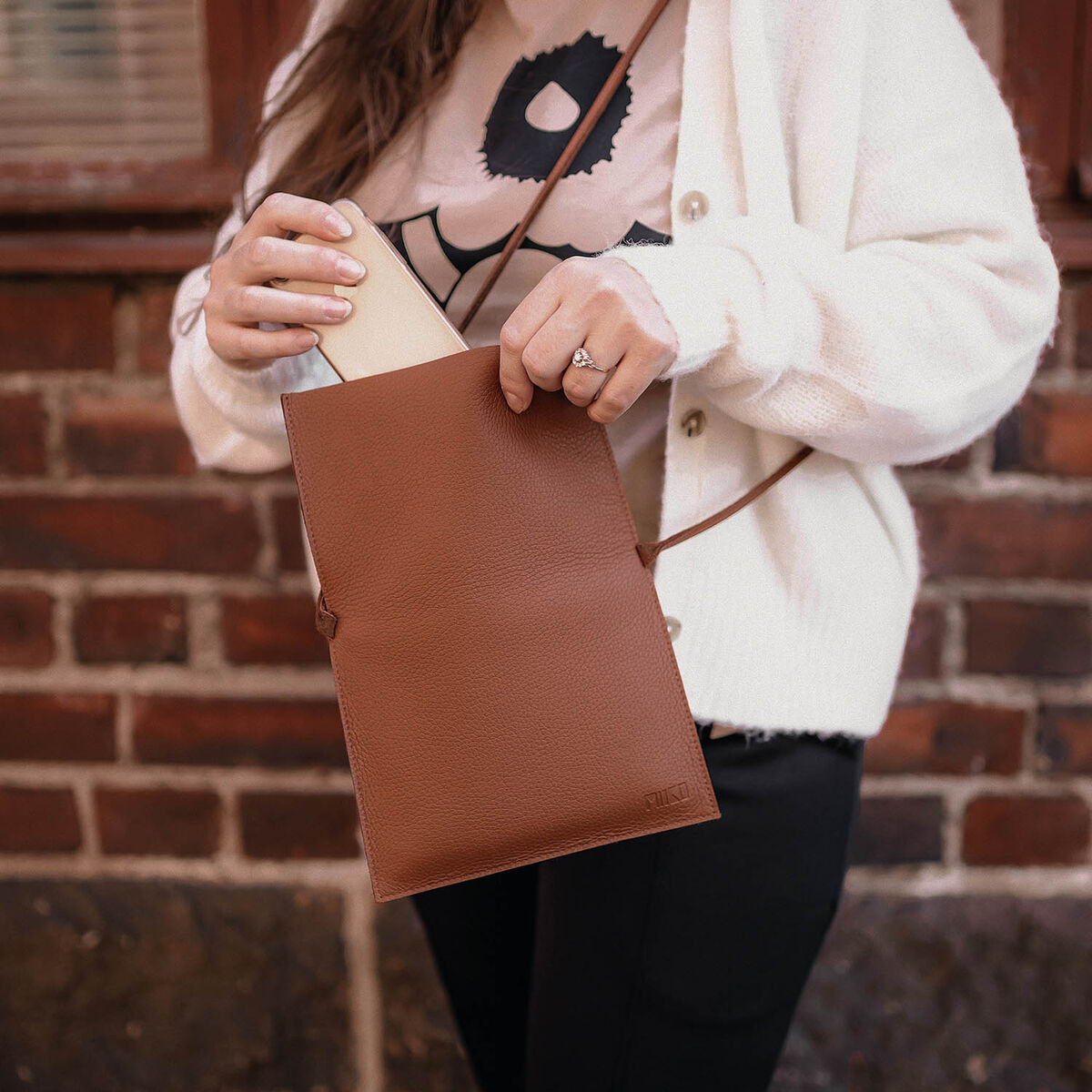 miiko-jemma-leather-bag