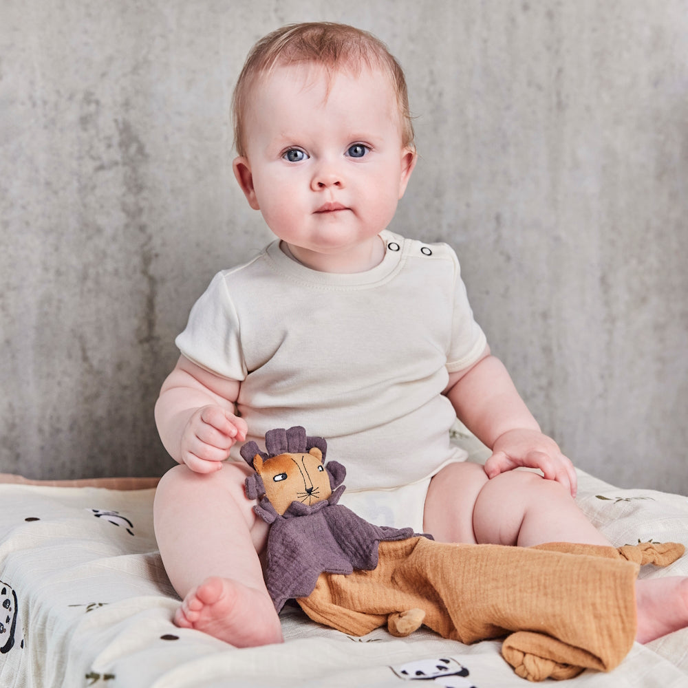 OYOY-lobo-lion-cuddle-cloth