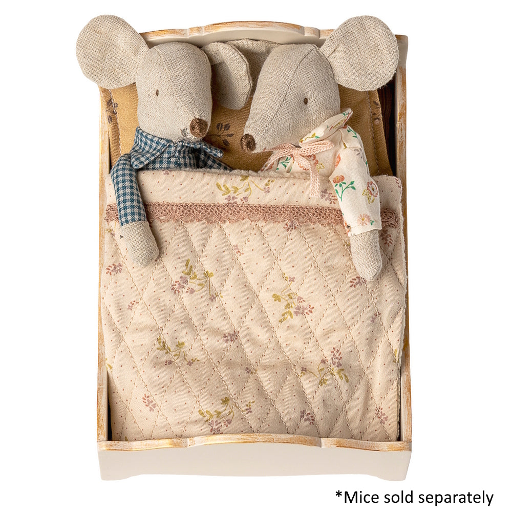 Maileg Bed Mouse Wooden off-white