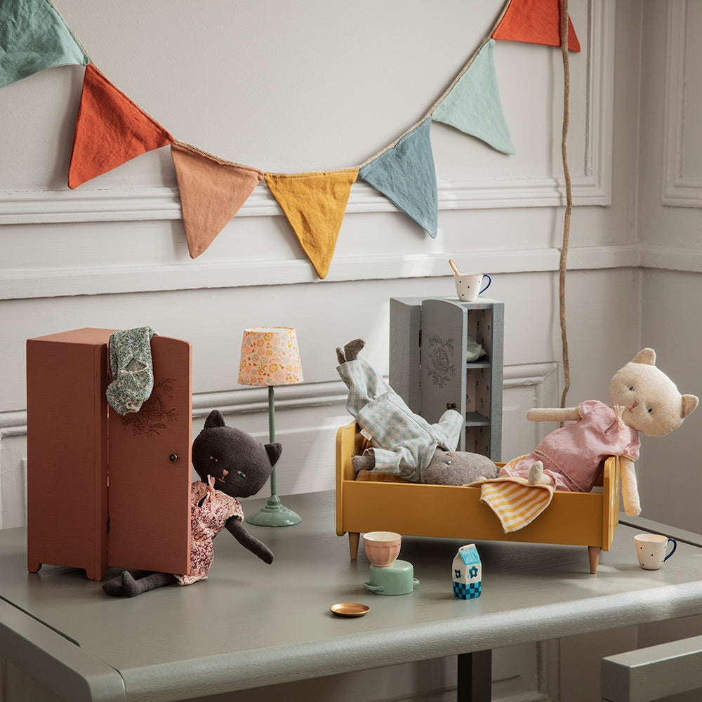 Maileg Miniature Closet Grey-Mint