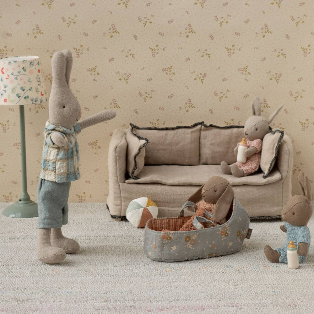 Maileg_Bunny_Set_Micro_Brown_Dusty_Rose_Styled