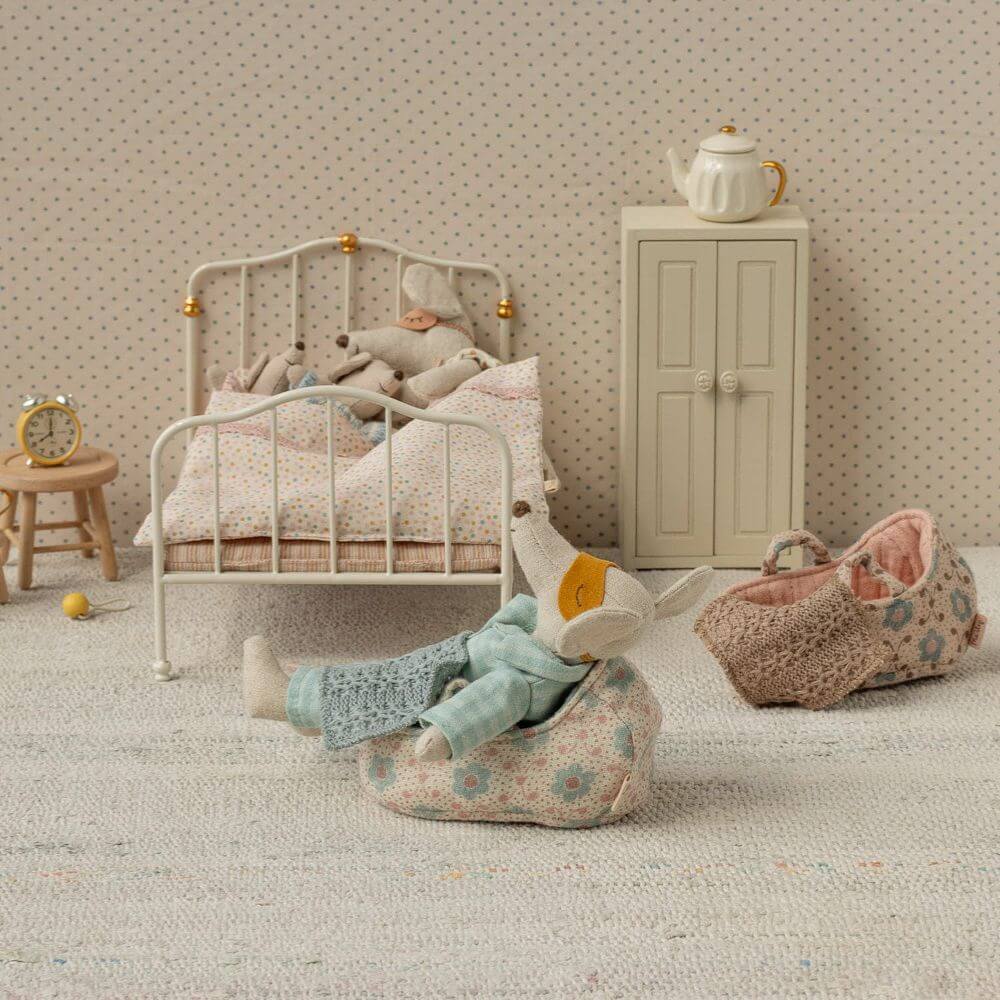 Maileg Closet Mouse Cream