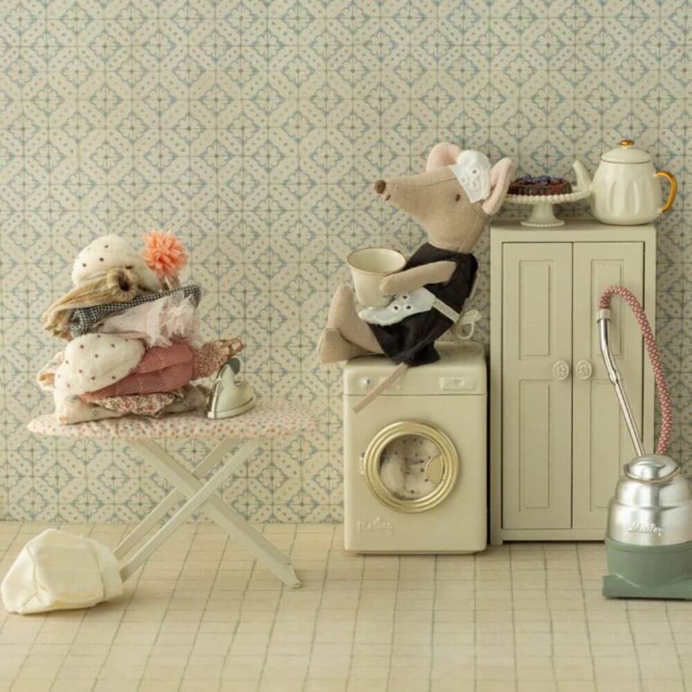 Maileg_Iron_And_Ironing_Board_Mouse_Lifestyle