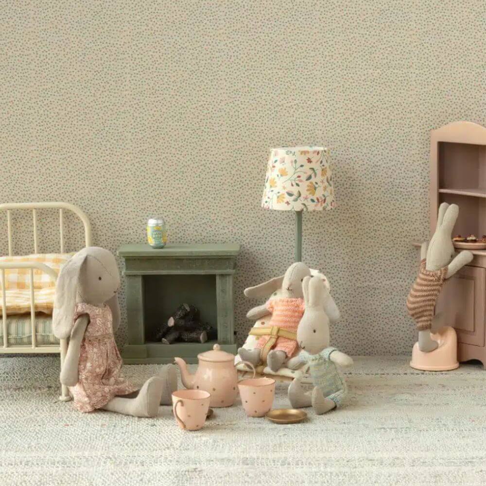 Maileg_Miniature_Fireplace-lifestyle