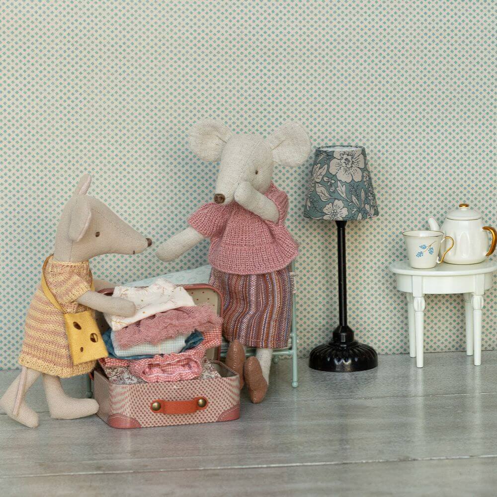 Maileg_Suitcase_Micro_Rose_Styled