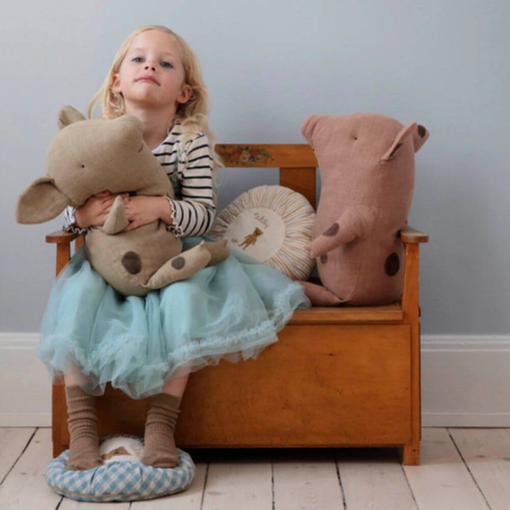 Maileg_Truffle_Pig_Big_Light_Umber