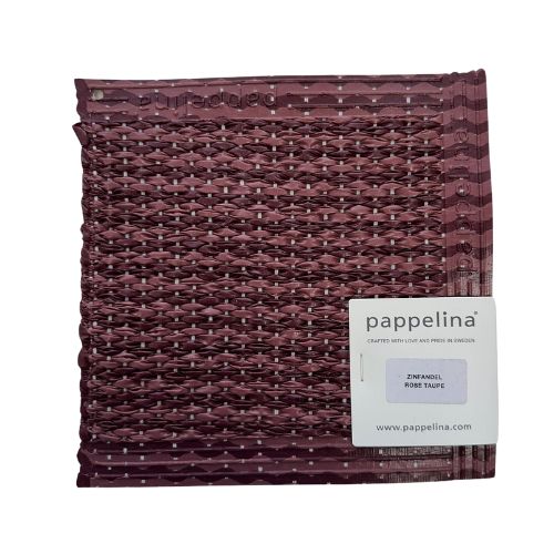 Pappelina-mono-rug-zinfandel85x260