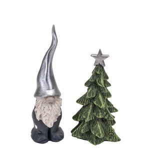 Naasgransgarden Santa Fritte with Christmas tree