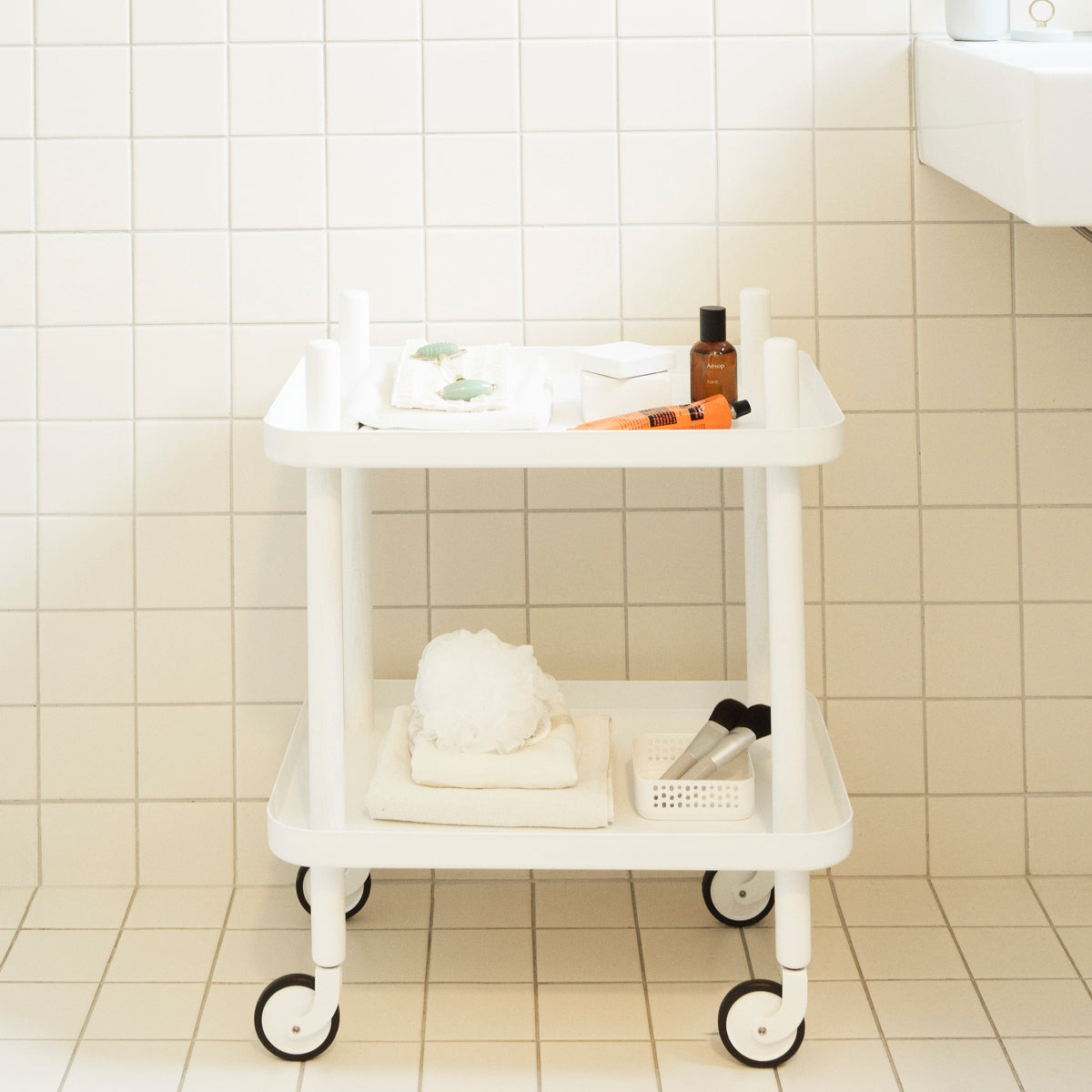 NormannCopenhagen-block-table-white-white