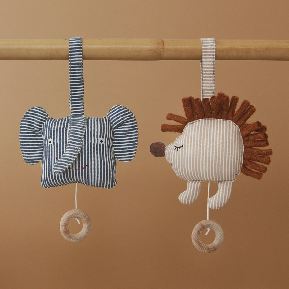 OYOY-hope-hedgehog-music-mobile-beige