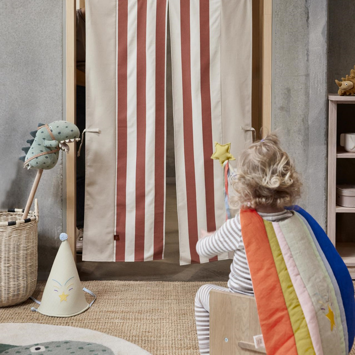 oyoy-magic-wizard-cape