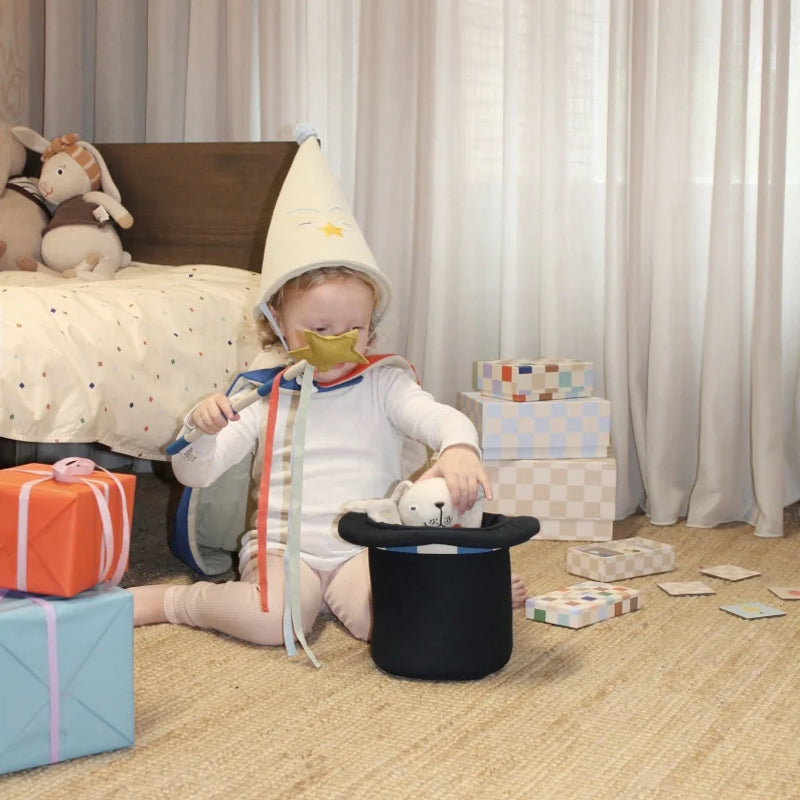 oyoy-magic-hat-rabbit