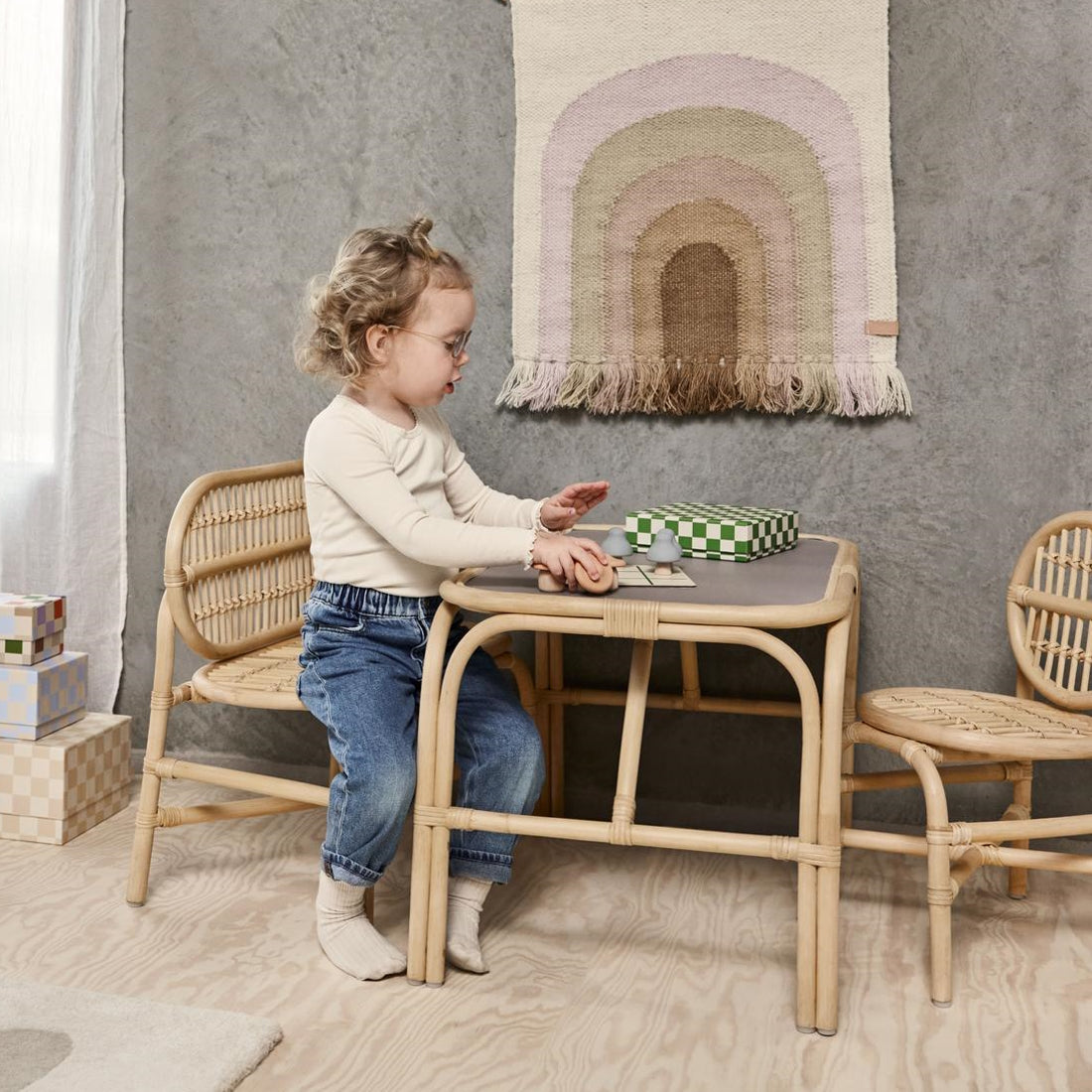 oyoy-nana-mini-rattan-table
