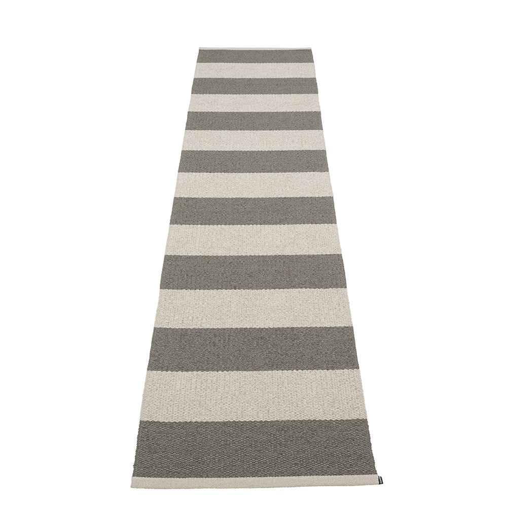 Pappelina-bob-rug-charcoal-1