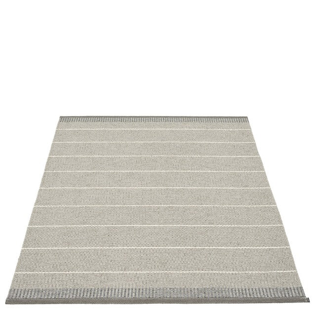 Pappelina-belle-rug-concrete