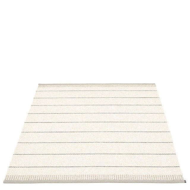 Pappelina-belle-rug-warm-grey