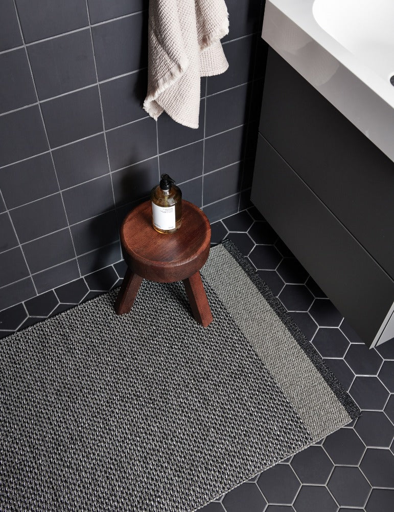Pappelina-edit-rug-black70x300